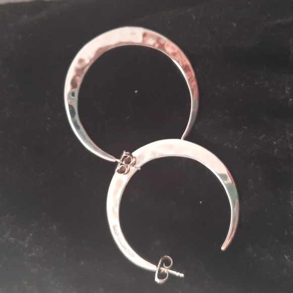 Womens vintage RLM sterling hammered hoops - Picture 3 of 4